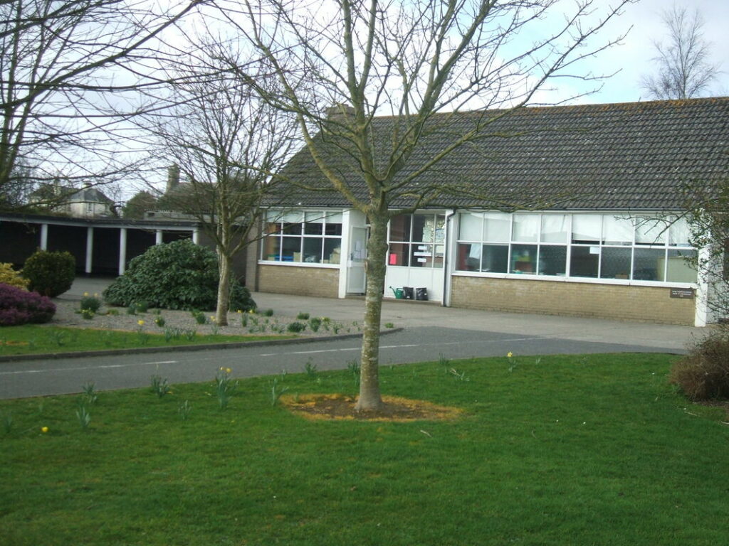 National School Ballycanew